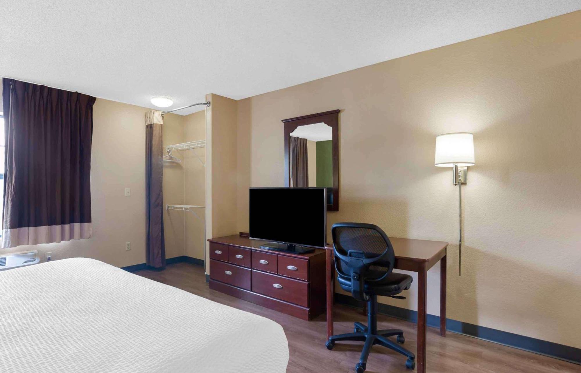 Extended Stay America Select Suites - Madison - Old Sauk Rd Eksteriør bilde