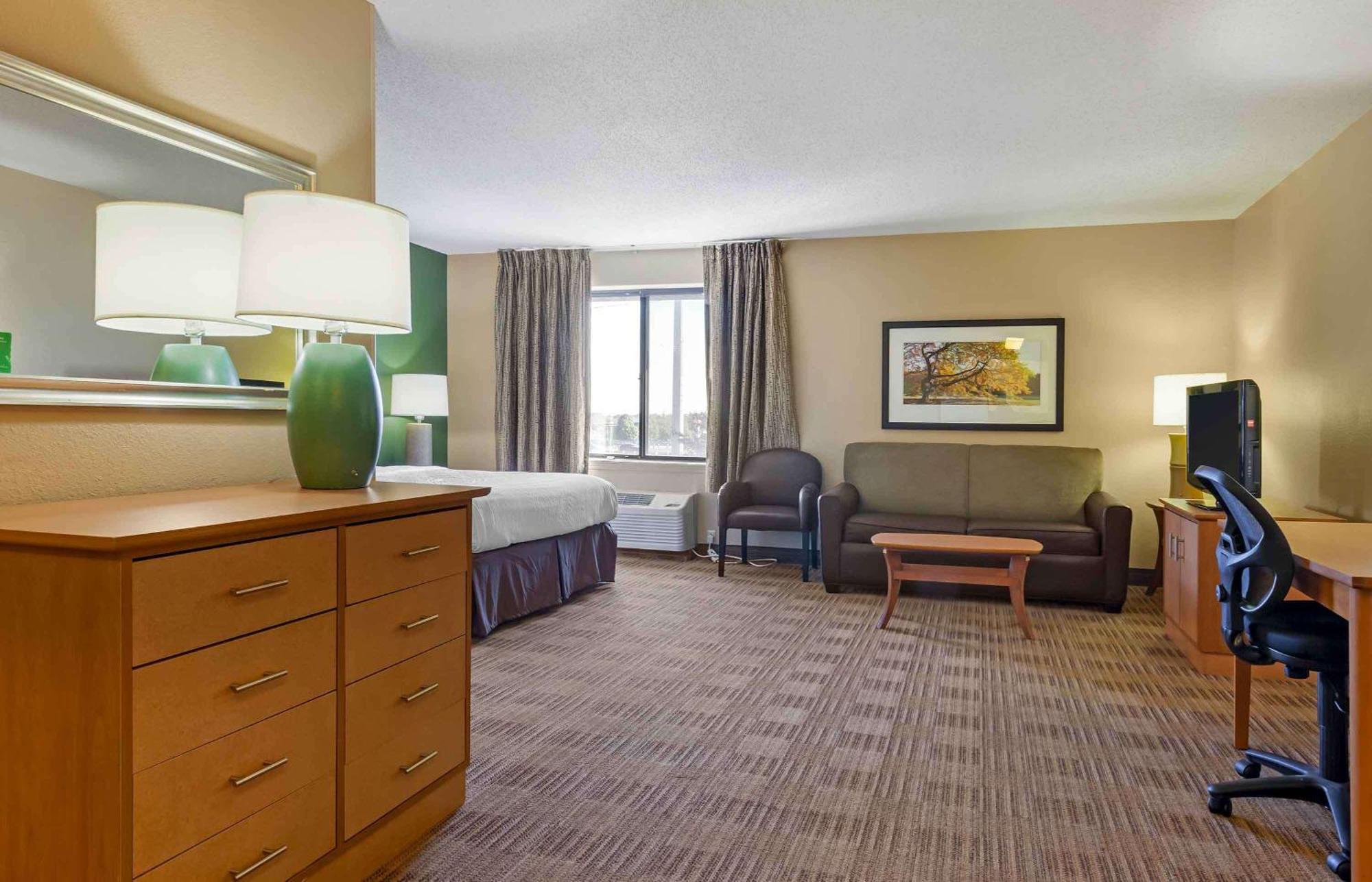 Extended Stay America Select Suites - Madison - Old Sauk Rd Eksteriør bilde