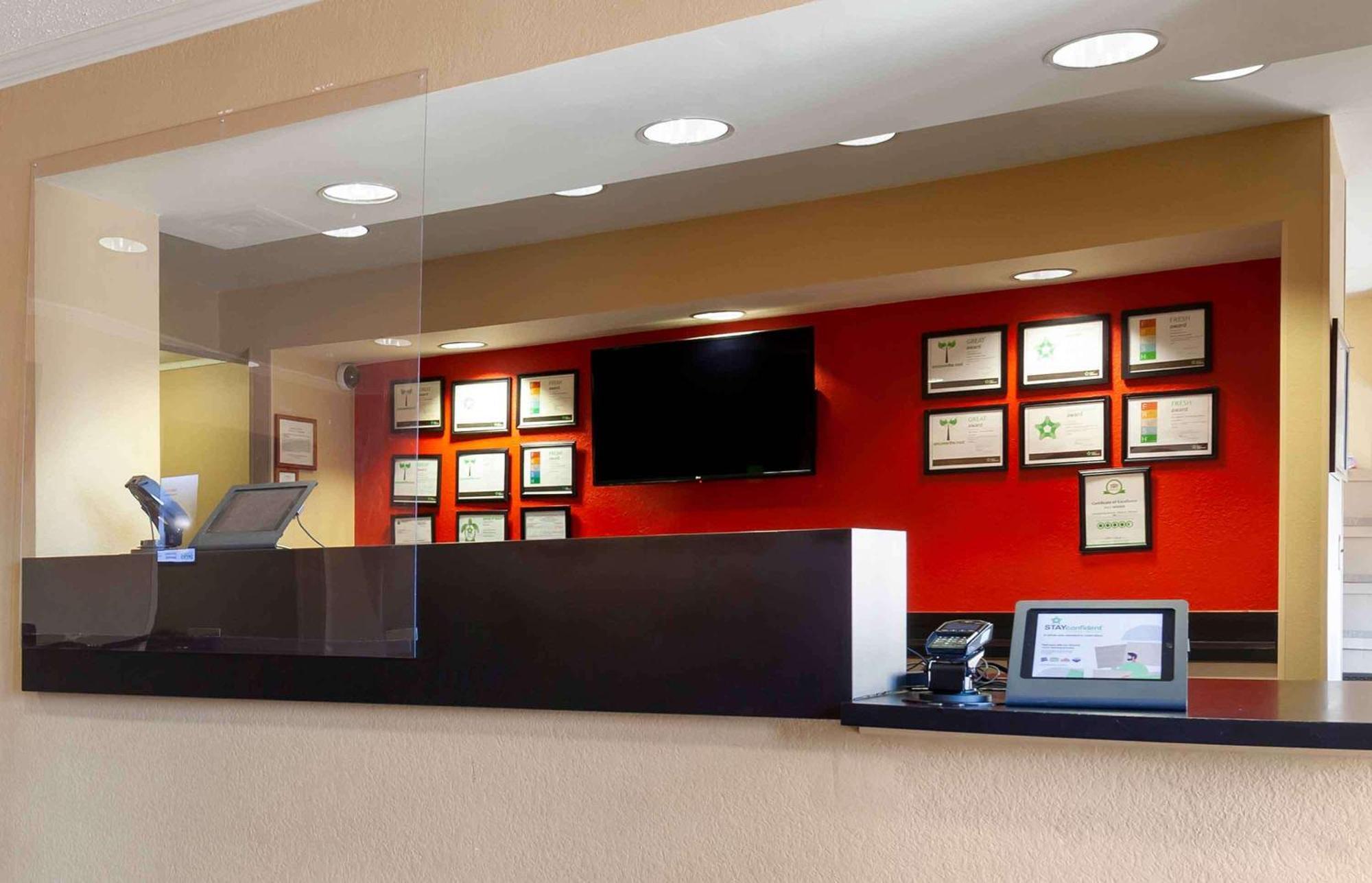 Extended Stay America Select Suites - Madison - Old Sauk Rd Eksteriør bilde