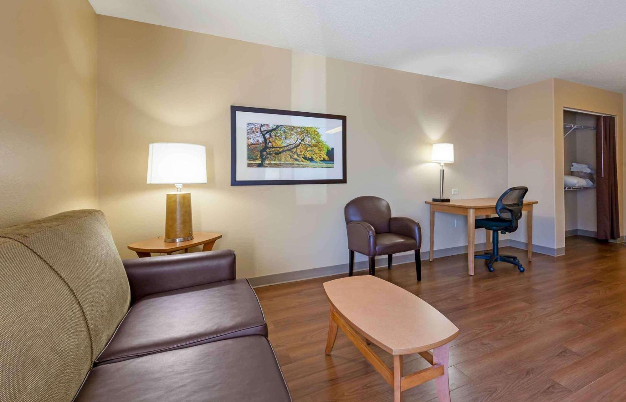 Extended Stay America Select Suites - Madison - Old Sauk Rd Eksteriør bilde