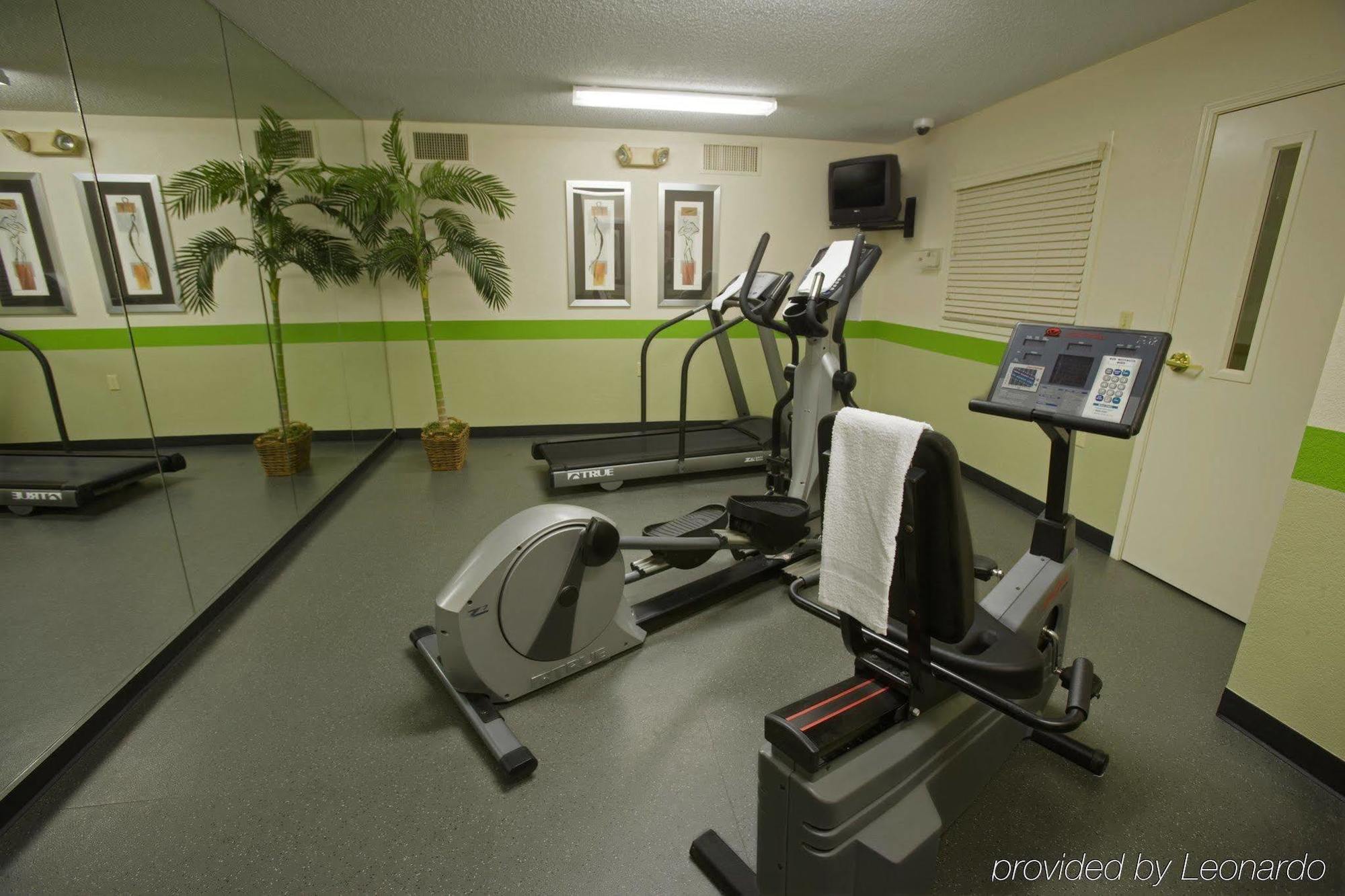 Extended Stay America Select Suites - Madison - Old Sauk Rd Eksteriør bilde